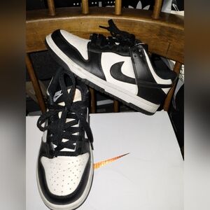 Nike Dunk Low Retro White Black Panda GS CW1590-100 Size 5Y 🐼.